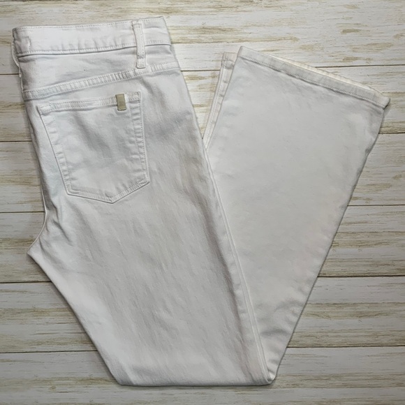 Joe’s Bootcut Jeans - Picture 1 of 8